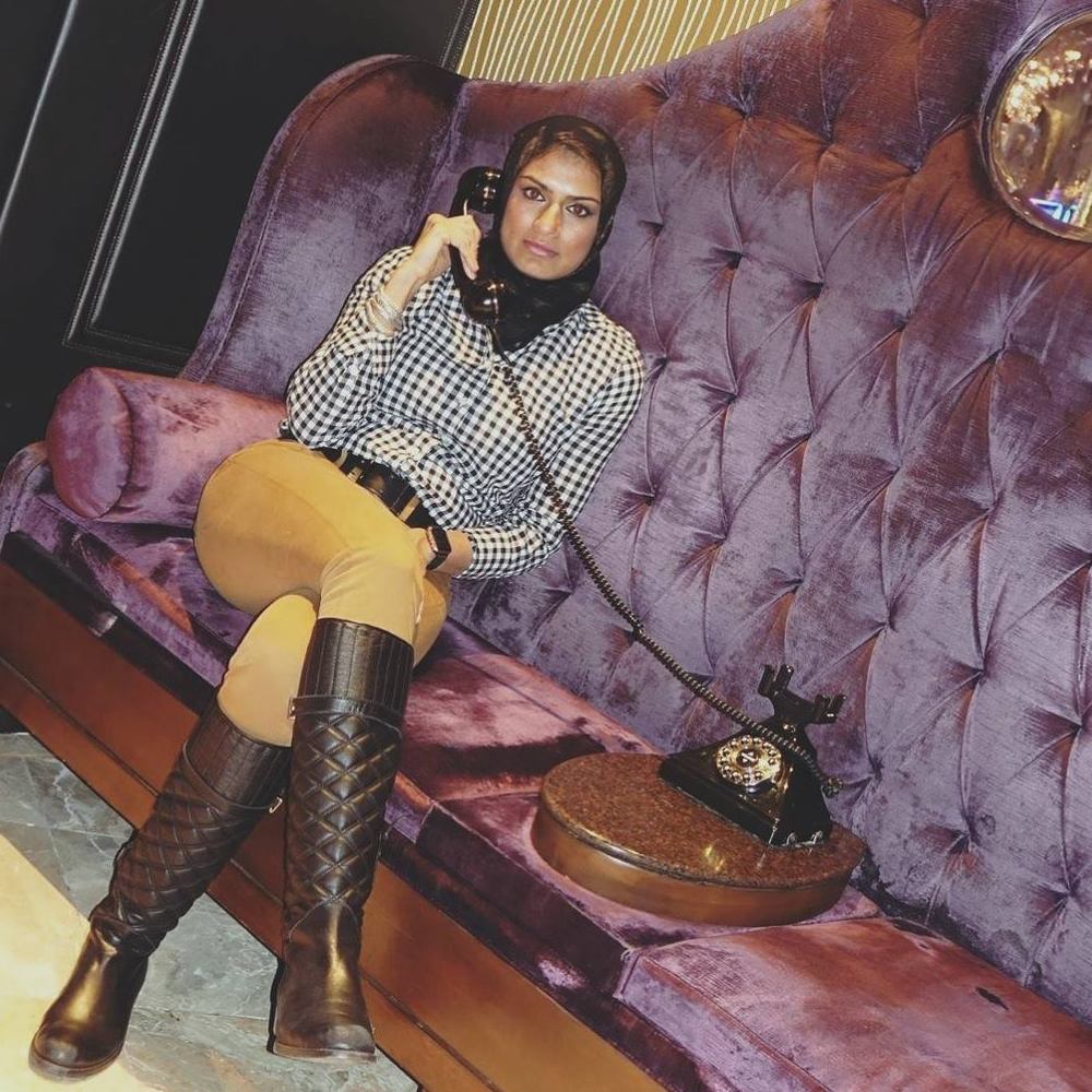 Meet your Posher, Narmeen